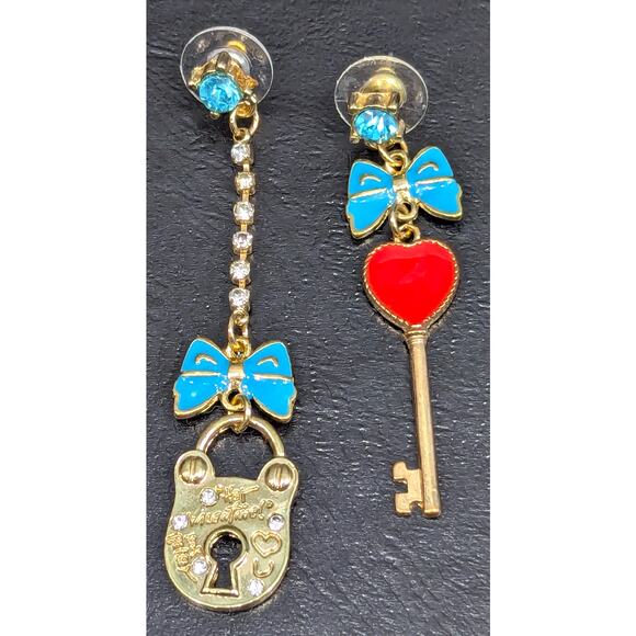 Betsey Johnson Earrings, Valentines, Enamel, Gold-tone Lock and Key, Signed - Picture 1 of 4